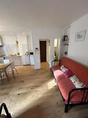 Sacre Coeur Montmartre Et Tour Eiffel, 8 People, Appartement