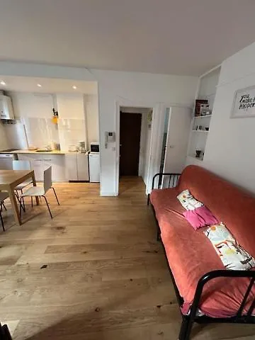 Apartament Sacre Coeur Montmartre Et Tour Eiffel, 8 People,
