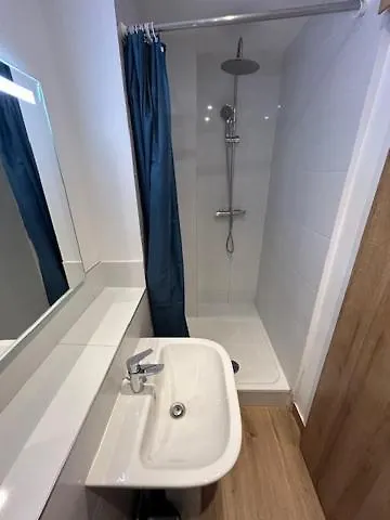 Apartament Sacre Coeur Montmartre Et Tour Eiffel, 8 People, *